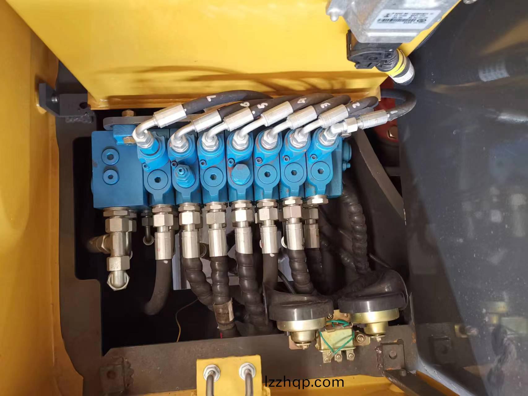 液壓輪式挖掘(jue)機(ji)SJ50-9M